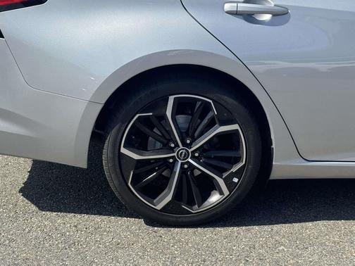 Brilliant Silver 2024 Nissan Altima SR FWD