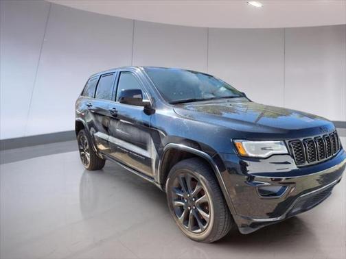 2022 Jeep Grand Cherokee Laredo