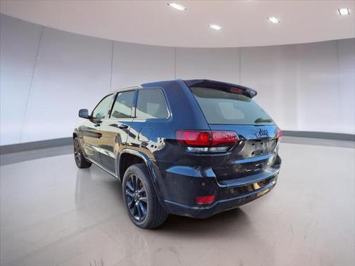 2022 Jeep Grand Cherokee Laredo