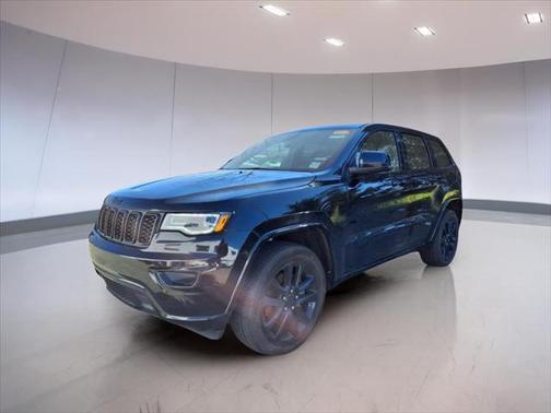 2022 Jeep Grand Cherokee Laredo