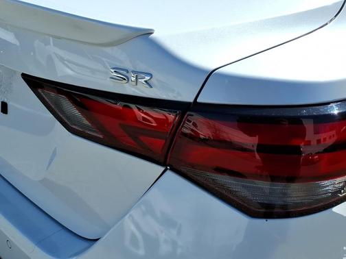 Super Black 2023 Nissan Sentra SR