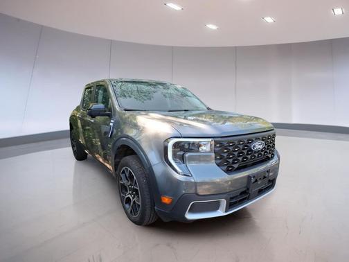 Carbonized Gray Metallic 2025 Ford Maverick Lariat