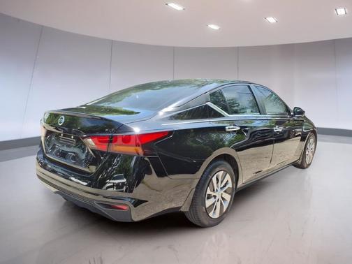 Super Black 2019 Nissan Altima 2.5 S
