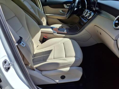 2021 Mercedes-Benz GLC 300 4MATIC