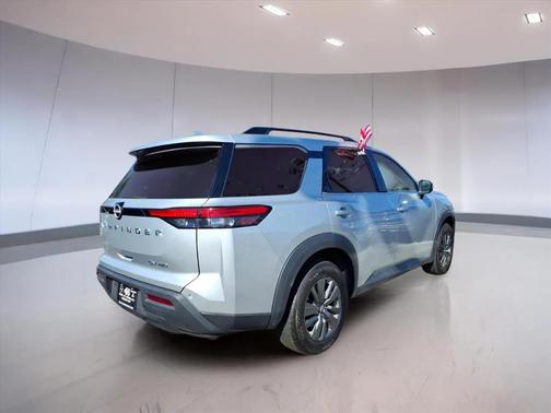 2024 Nissan Pathfinder SV 4WD