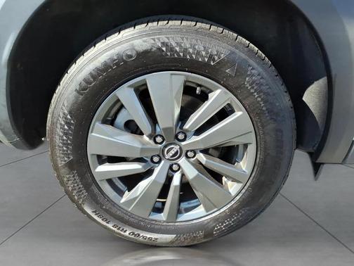2024 Nissan Pathfinder SV 4WD