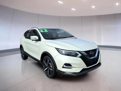 2022 Nissan Rogue Sport SL