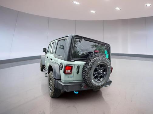 Earl Clearcoat 2023 Jeep Wrangler 4xe Willys
