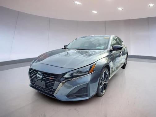 2023 Nissan Altima SR FWD