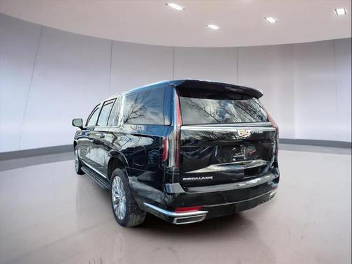 2022 Cadillac Escalade ESV Premium Luxury