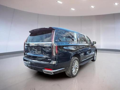 2022 Cadillac Escalade ESV Premium Luxury