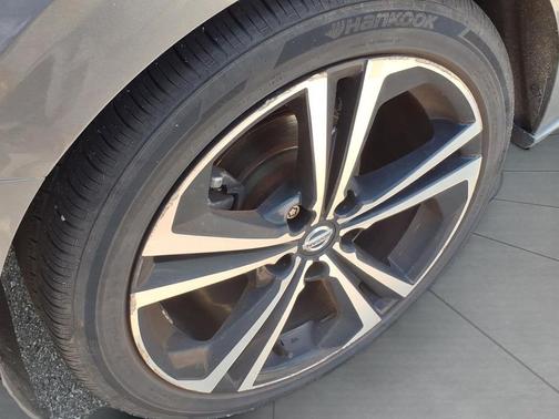 Gun 2021 Nissan Sentra SR