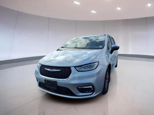 2023 Chrysler Pacifica Hybrid Limited