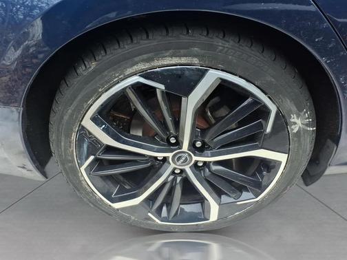 2023 Nissan Altima SR FWD