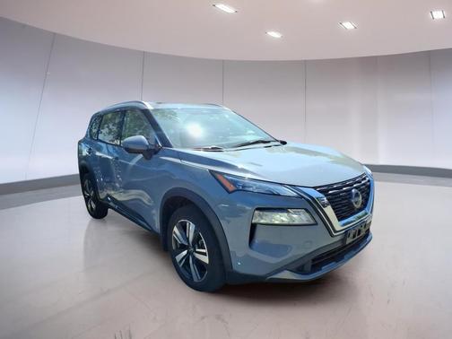 Boulder Gray Pearl 2023 Nissan Rogue SL