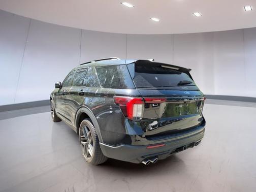 Agate Black Metallic 2025 Ford Explorer ST