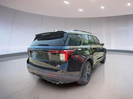 Agate Black Metallic 2025 Ford Explorer ST