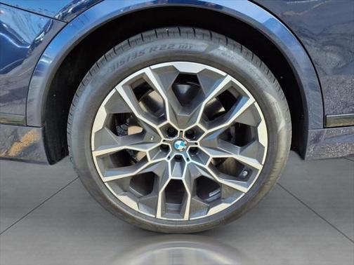 2025 BMW X7 M60i