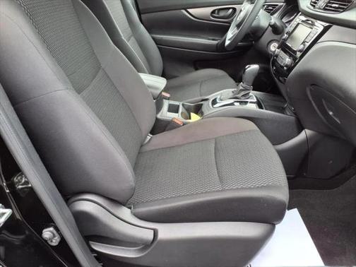 2022 Nissan Rogue Sport S