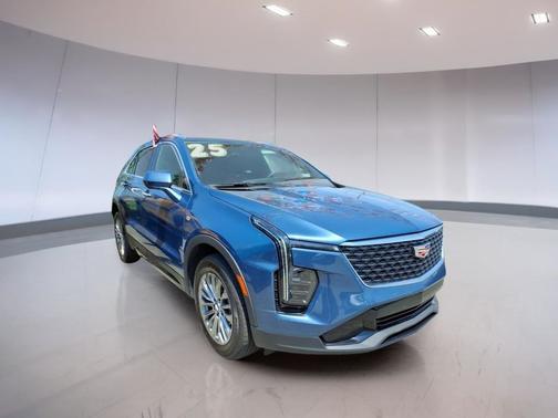 Deep Sea Metallic 2025 Cadillac XT4 Premium Luxury