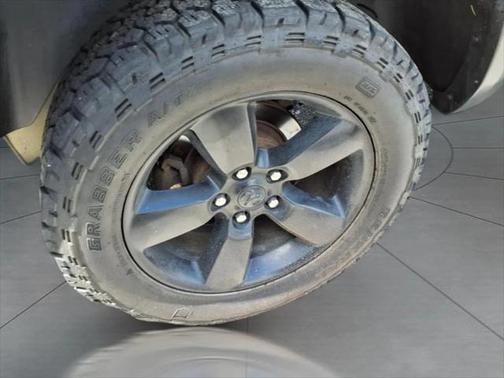 2019 RAM 1500 SLT