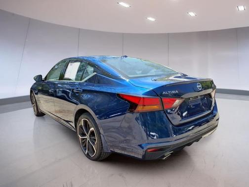 Deep Blue Pearl 2024 Nissan Altima SR Intelligent AWD