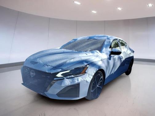 2023 Nissan Altima SR FWD