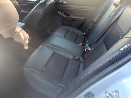 2023 Nissan Altima SR FWD