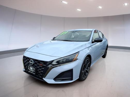 Gray Sky Pearl 2023 Nissan Altima SR FWD