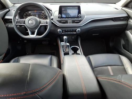 2023 Nissan Altima SR FWD