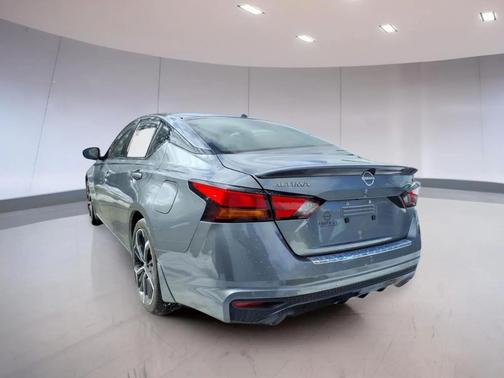 2023 Nissan Altima SR FWD