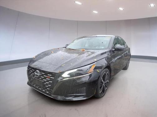 2023 Nissan Altima SR FWD