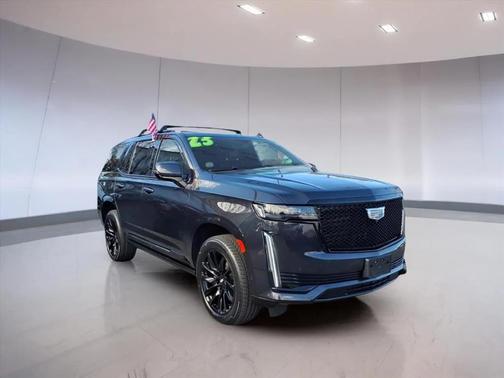 2023 Cadillac Escalade Sport