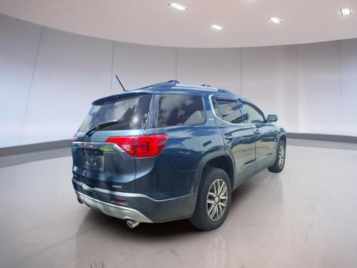 Dark Sky 2019 GMC Acadia SLE-2