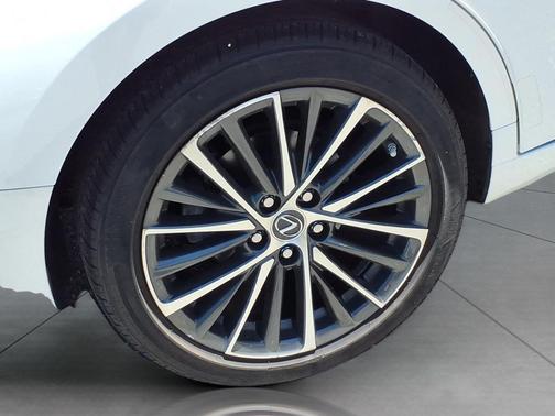 Eminent White Pearl 2023 Lexus ES 350 Base