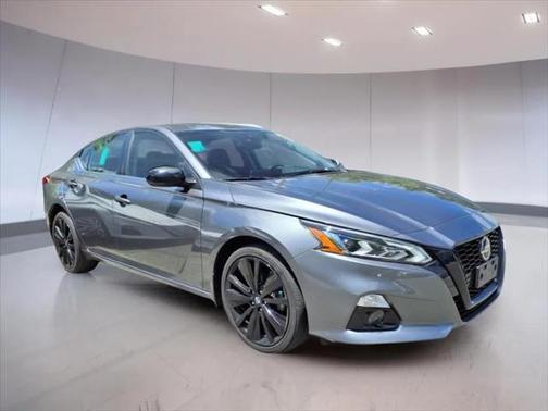 2022 Nissan Altima SR Intelligent AWD
