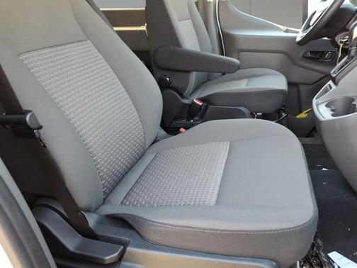 Oxford White 2024 Ford Transit-350 XL