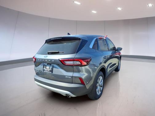 Carbonized Gray Metallic 2023 Ford Escape Active