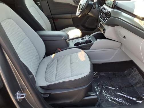 Carbonized Gray Metallic 2023 Ford Escape Active