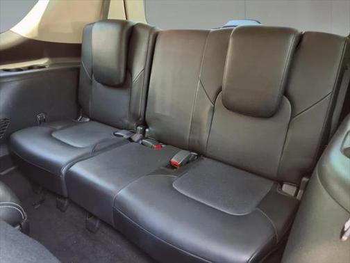 2017 INFINITI QX80 Base