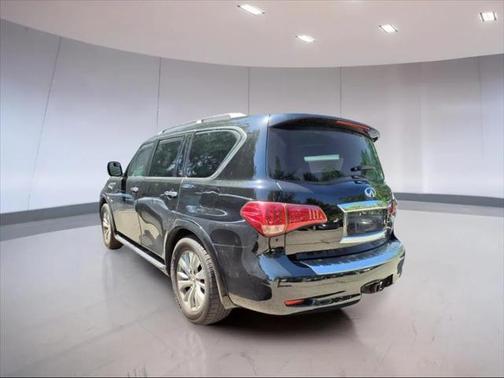 2017 INFINITI QX80 Base