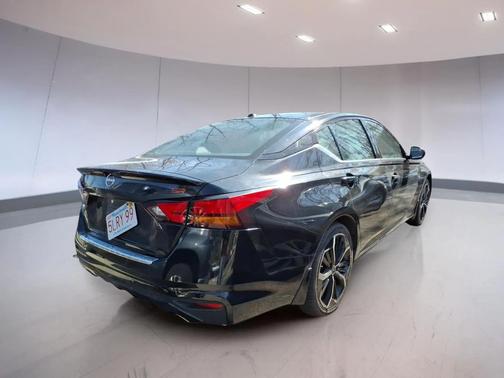 2023 Nissan Altima SR FWD