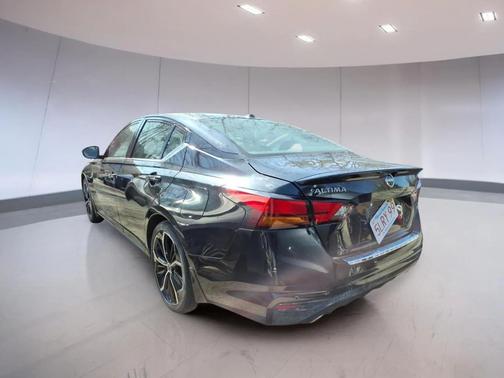 2023 Nissan Altima SR FWD