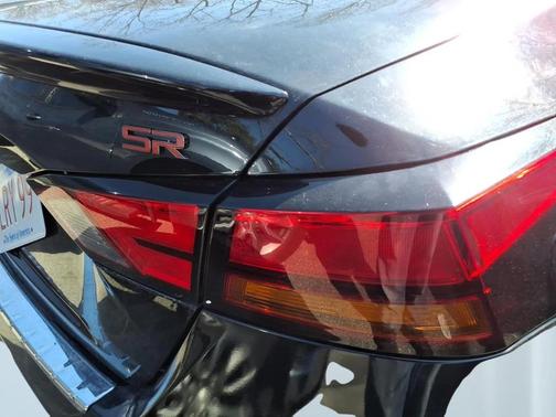 2023 Nissan Altima SR FWD