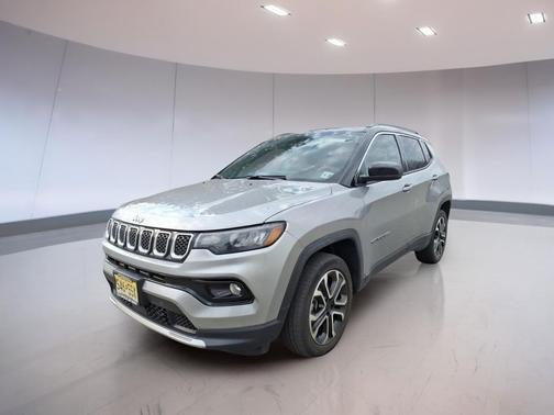 Billet Silver Metallic Clearcoat 2023 Jeep Compass Limited