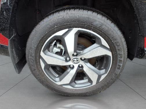 2024 Toyota RAV4 Prime SE