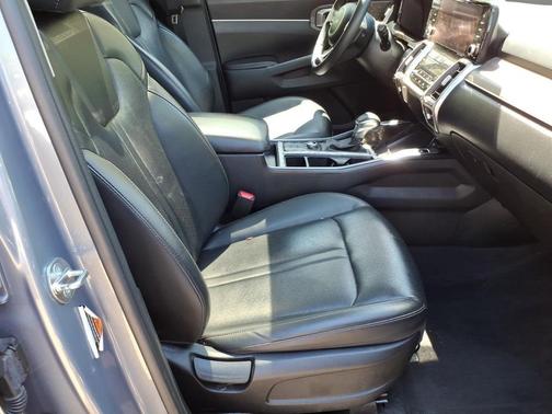 Everlasting Silver 2023 Kia Sorento S
