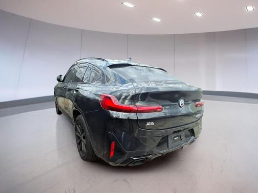 Carbon Black Metallic 2022 BMW X4 M40i