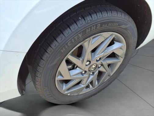 2024 Hyundai ELANTRA HEV Blue