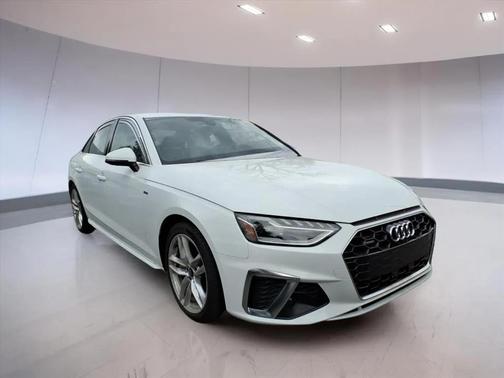 2024 Audi A4 45 S line Premium Plus